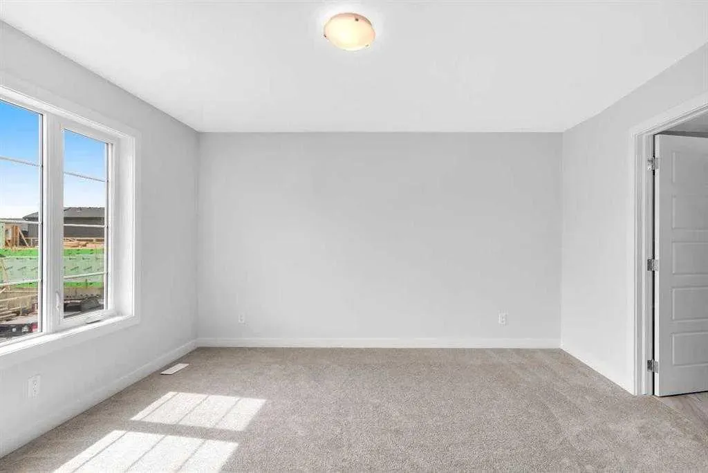 16 Amblefield Avenue NW