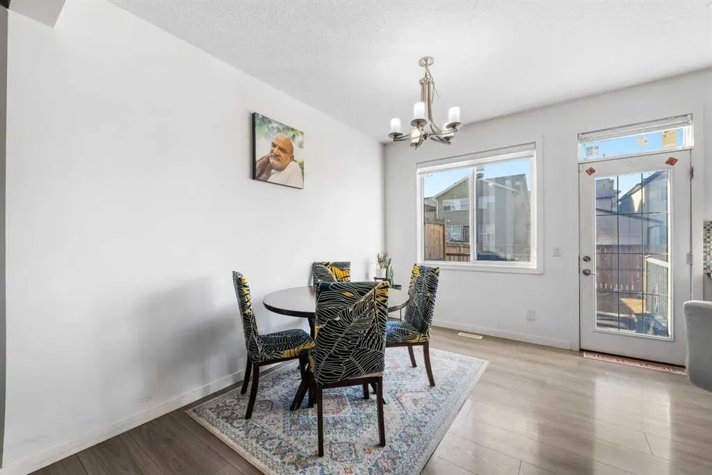 146 Skyview Point Crescent NE