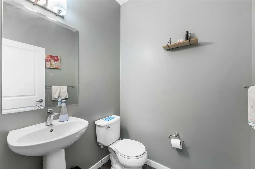 146 Skyview Point Crescent NE