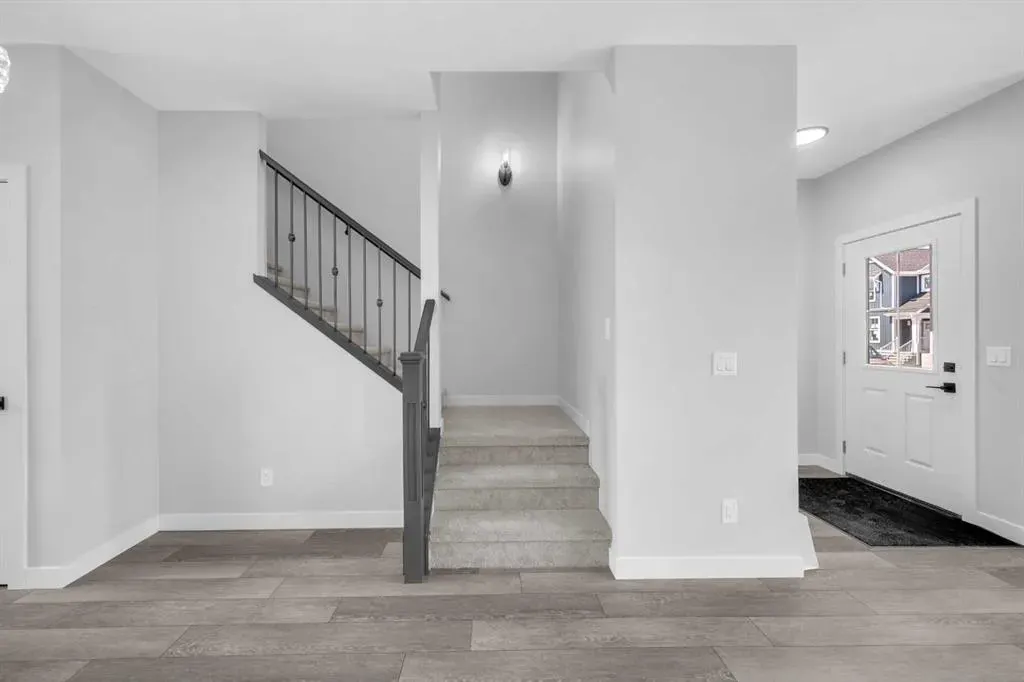 27 Amblefield Avenue NW