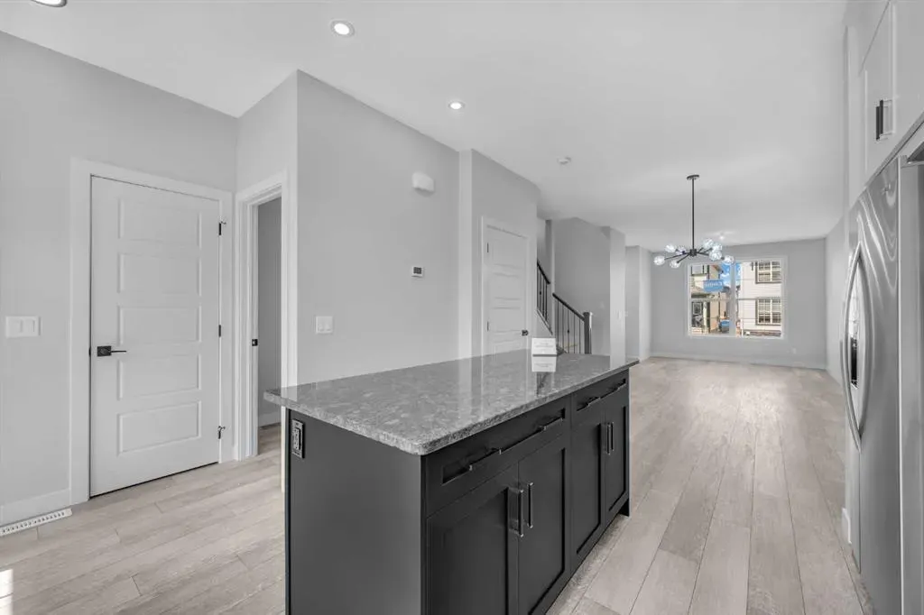 27 Amblefield Avenue NW