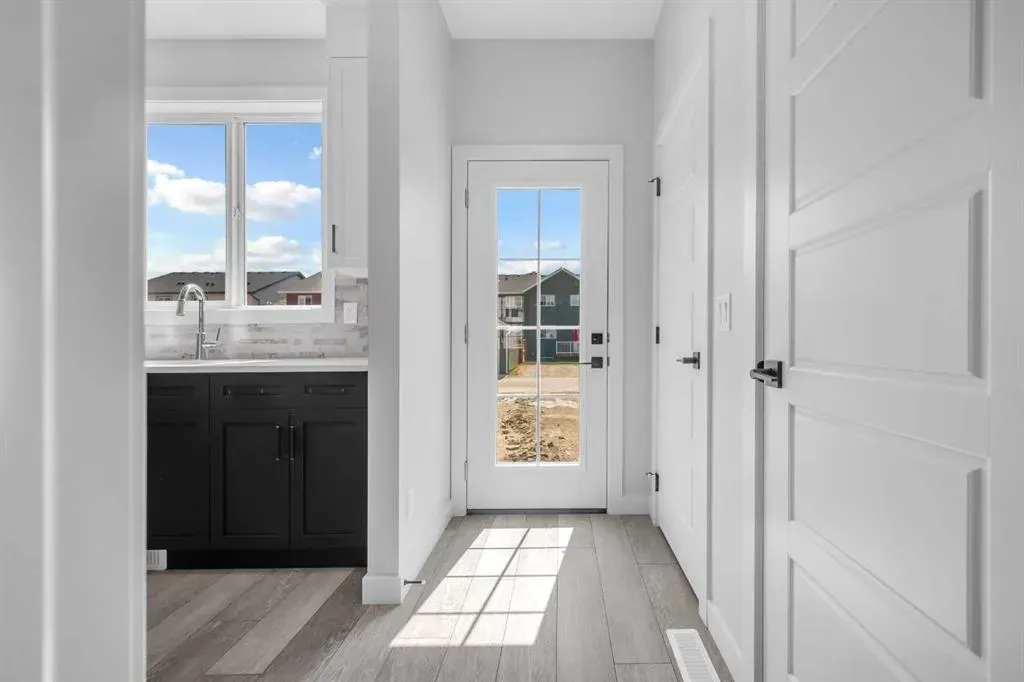 27 Amblefield Avenue NW