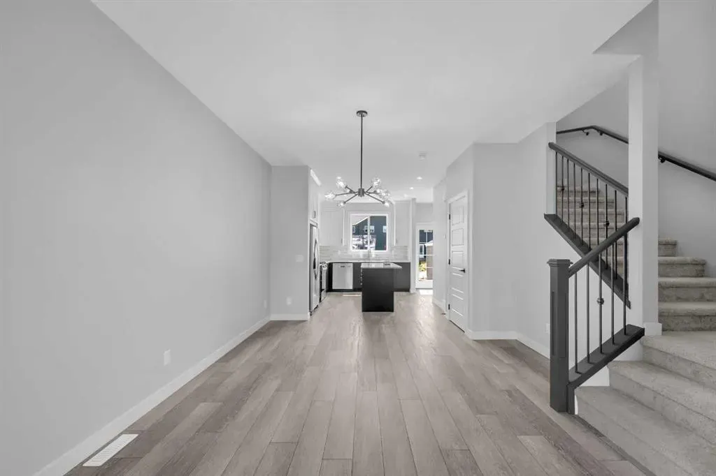 27 Amblefield Avenue NW