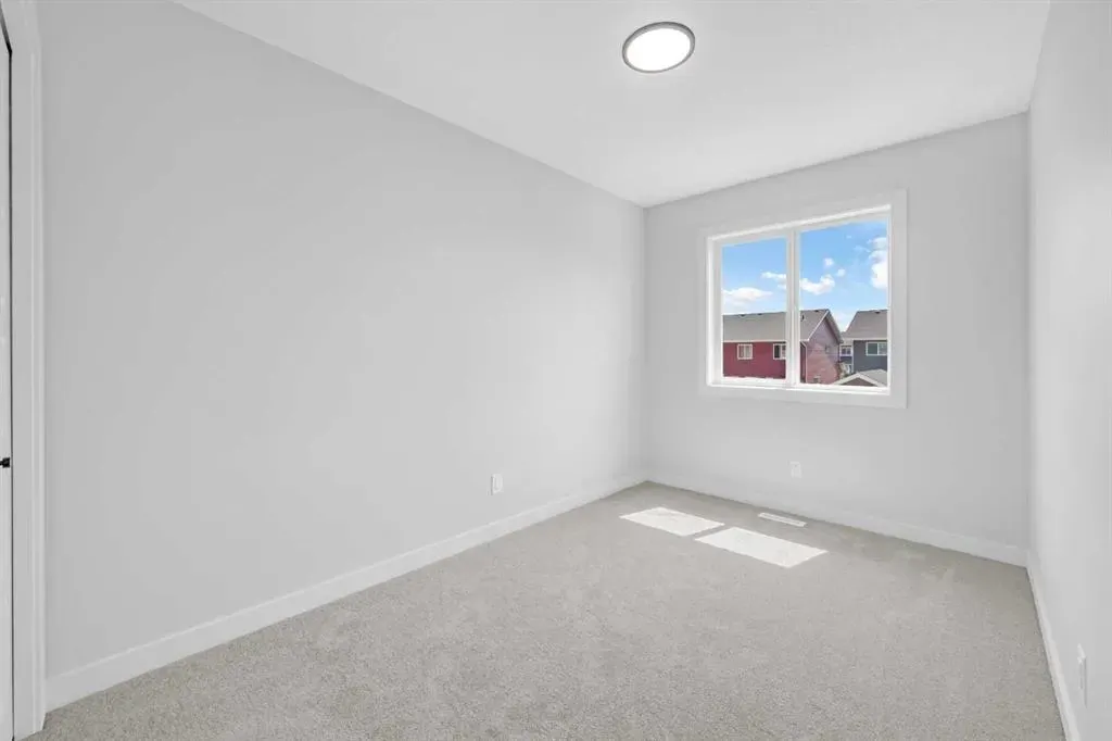 27 Amblefield Avenue NW