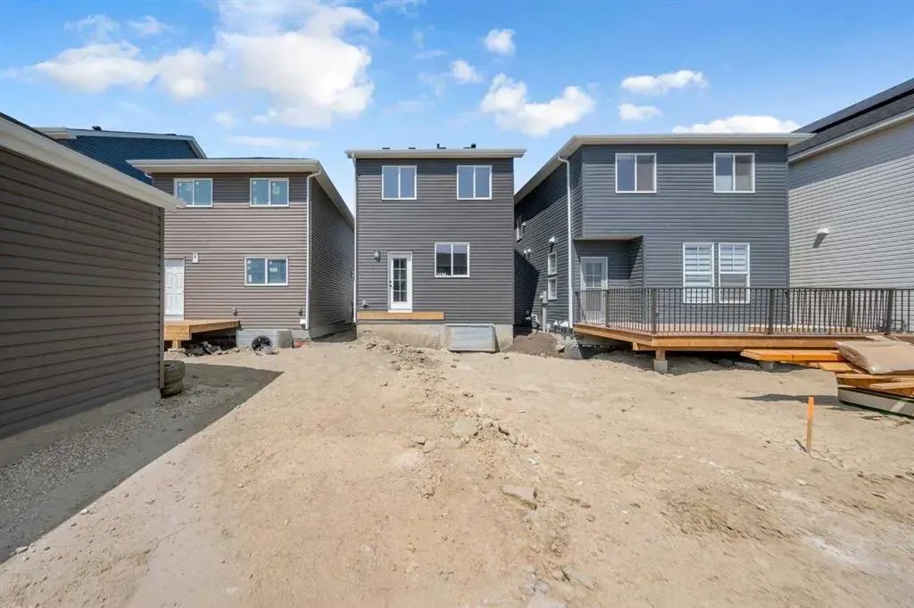 27 Amblefield Avenue NW