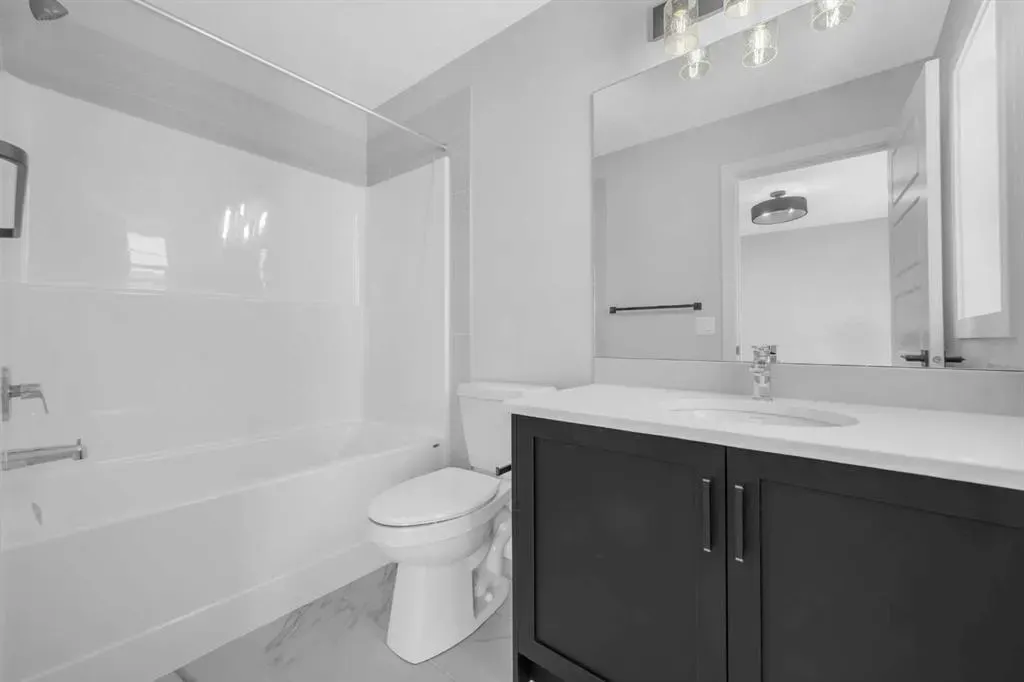 27 Amblefield Avenue NW