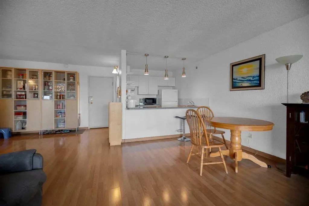 221 6 Avenue SE, #2510