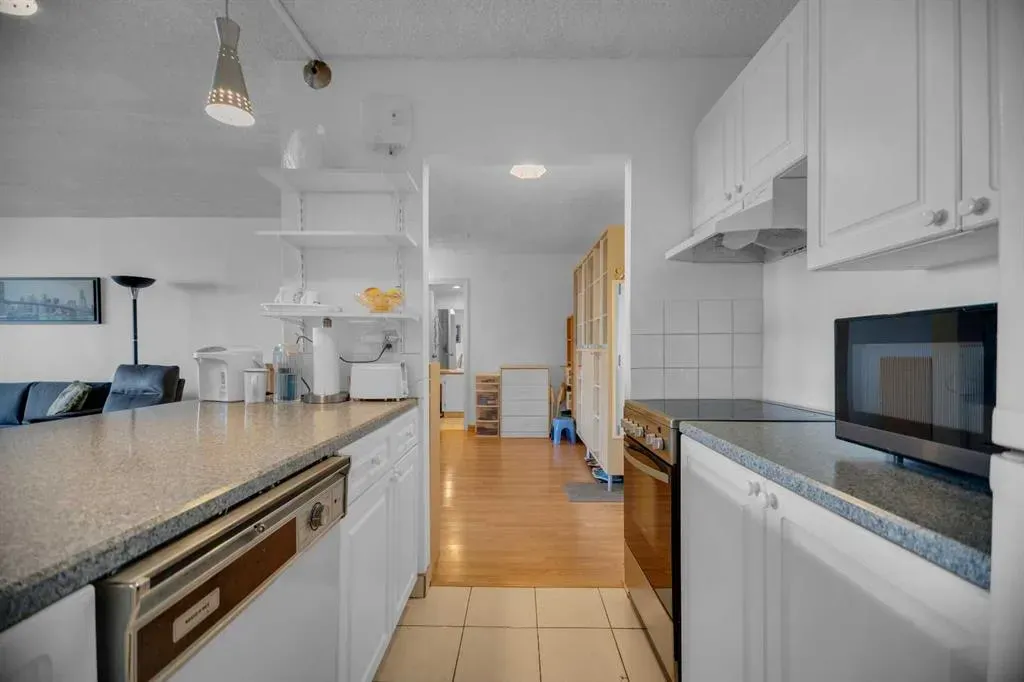 221 6 Avenue SE, #2510