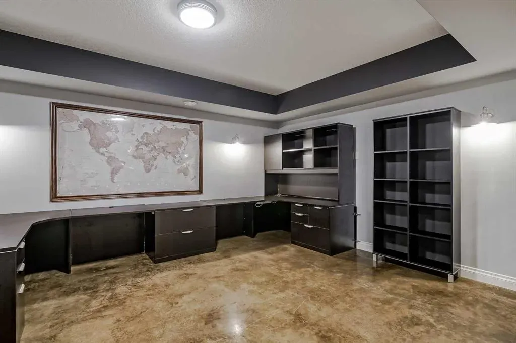 231 Railway Close SE