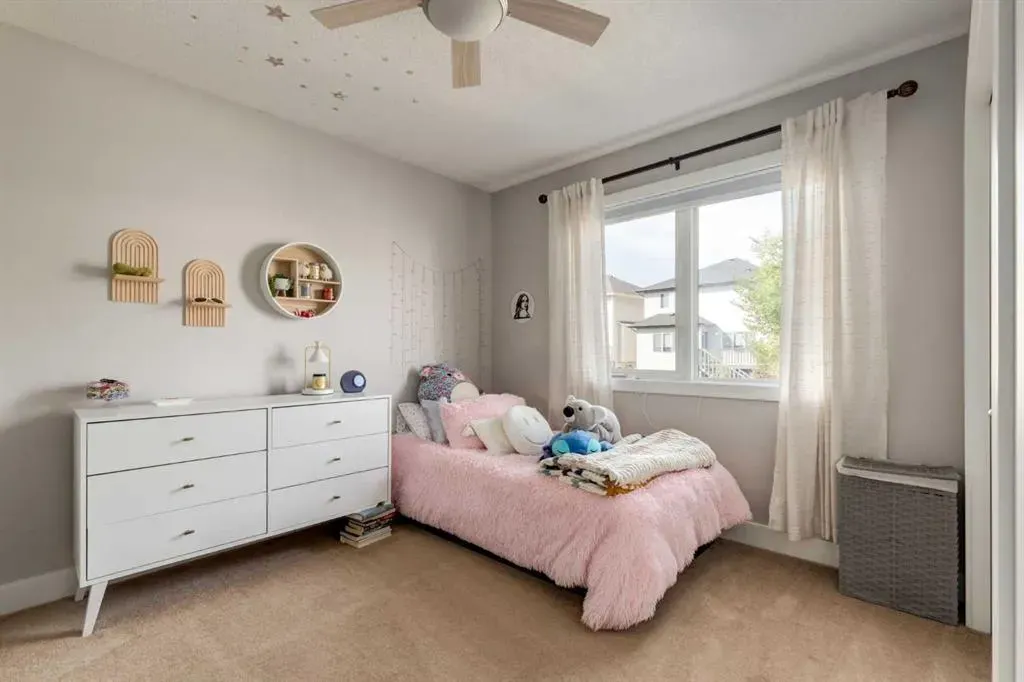 32 Evanscove Heights NW