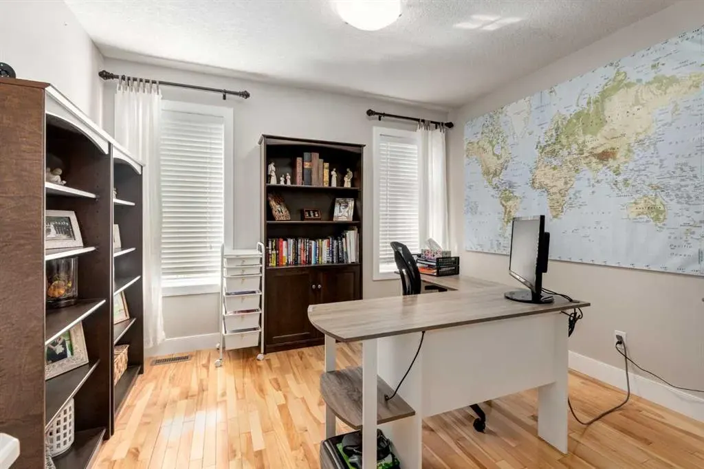 32 Evanscove Heights NW