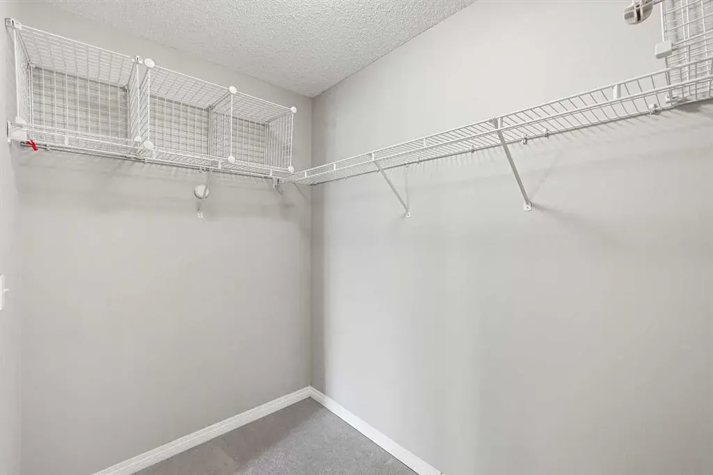 369 Rocky Vista Park NW, #212