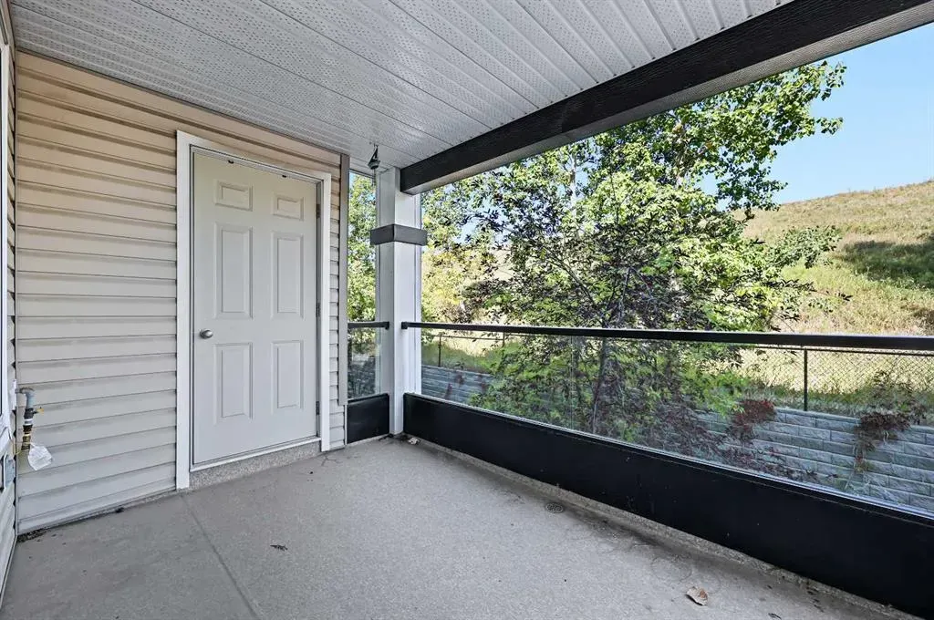 369 Rocky Vista Park NW, #212