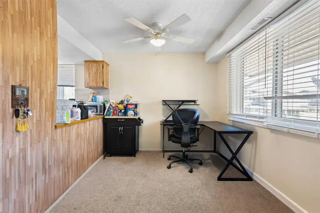 2200 Woodview Drive SW, #209