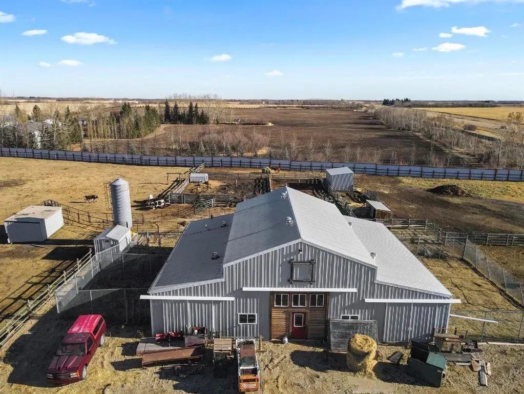 46037 Range Road 183