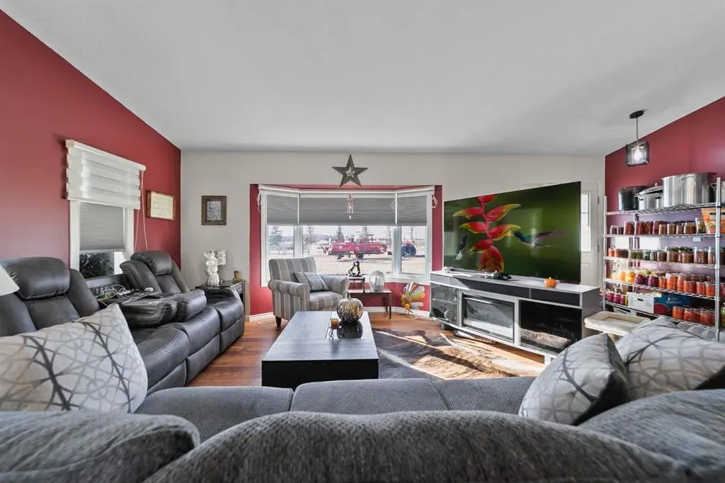 46037 Range Road 183