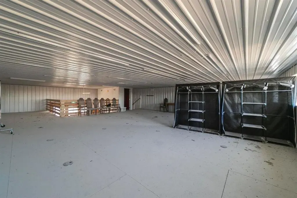 46037 Range Road 183