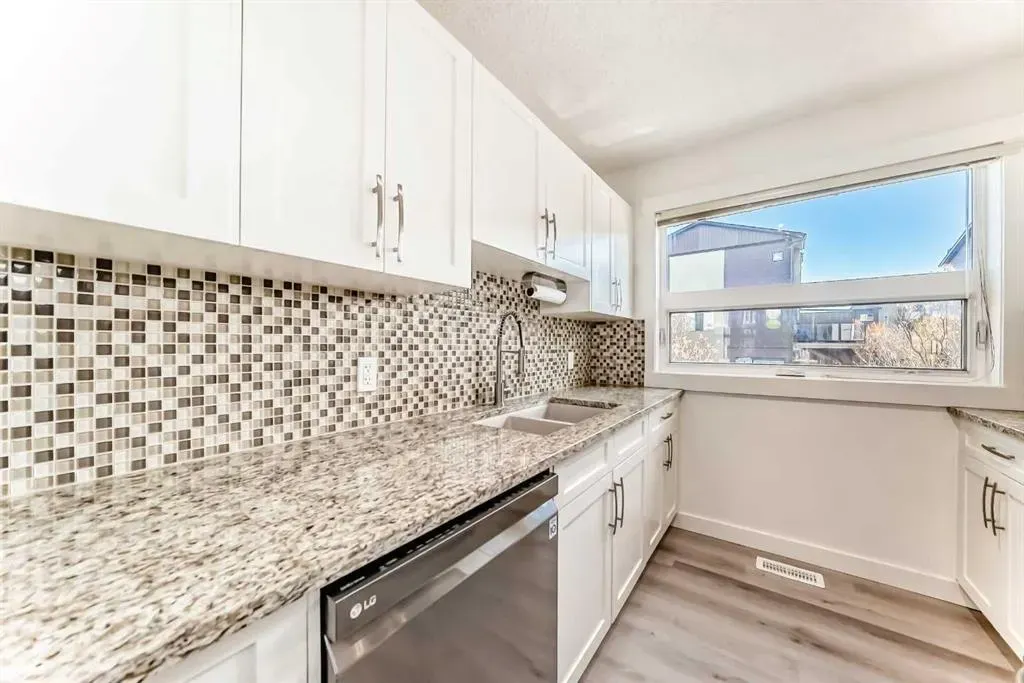 418 Covecreek Circle NE