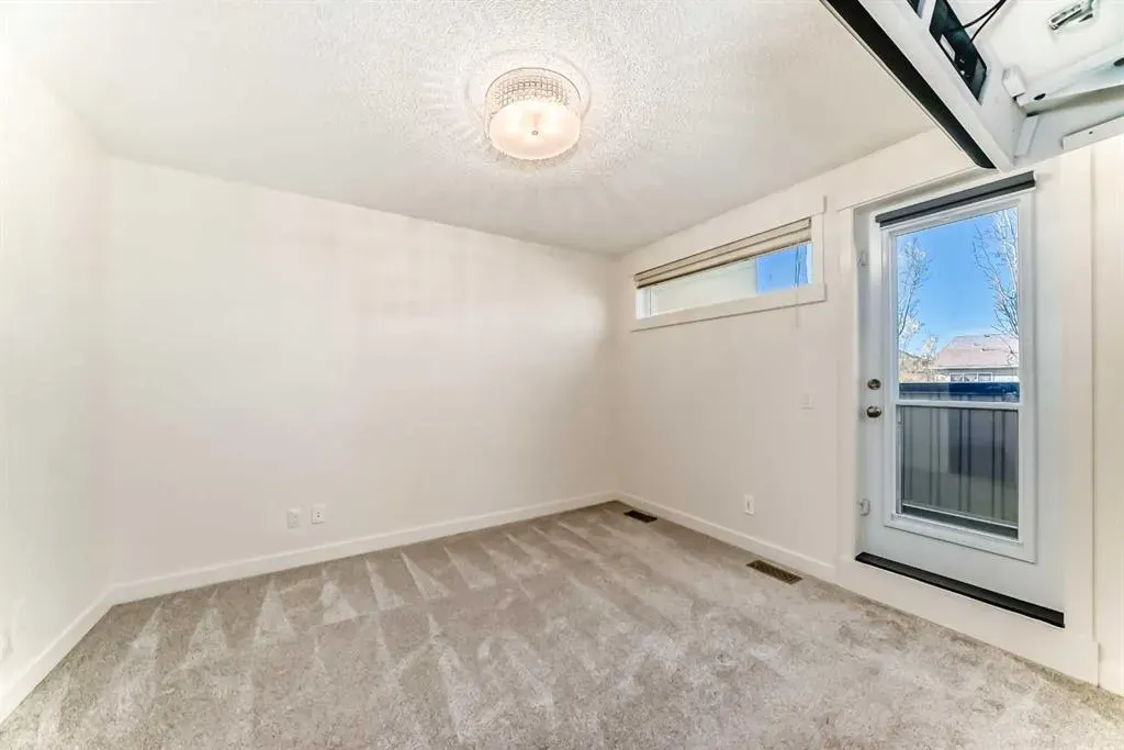 418 Covecreek Circle NE