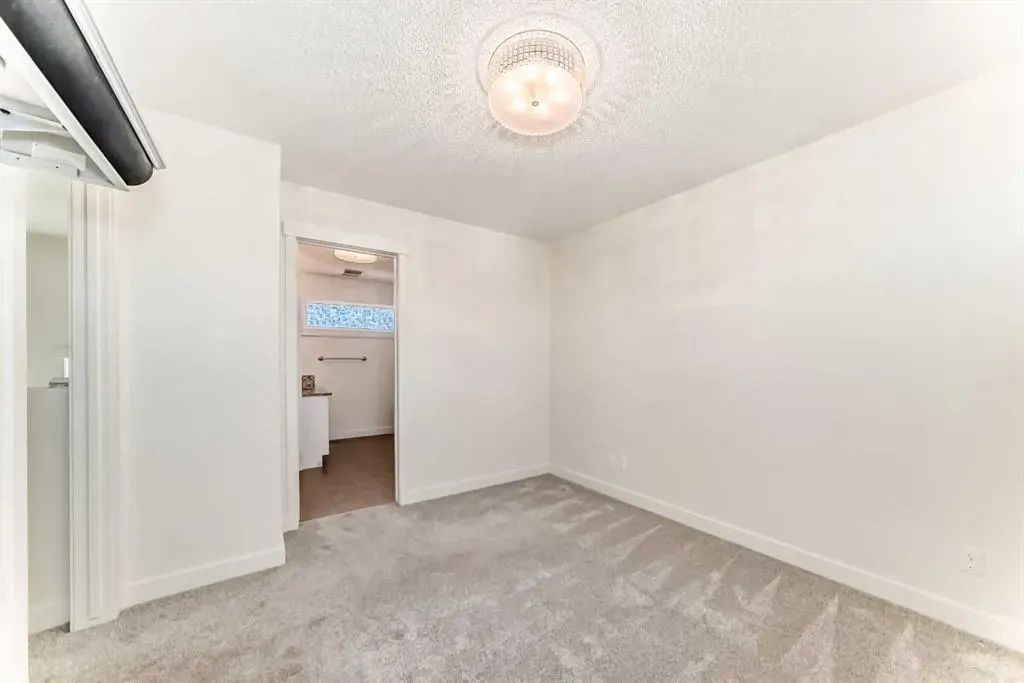 418 Covecreek Circle NE