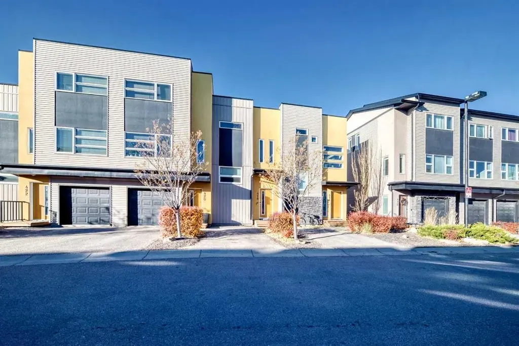 418 Covecreek Circle NE