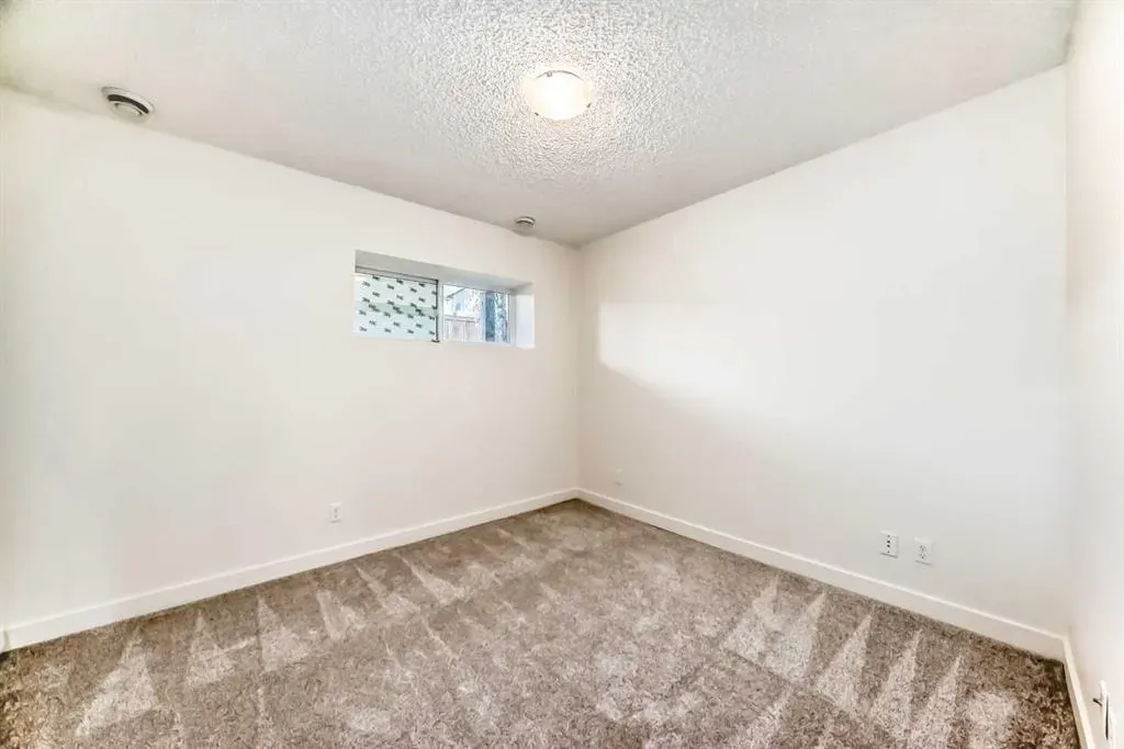 418 Covecreek Circle NE