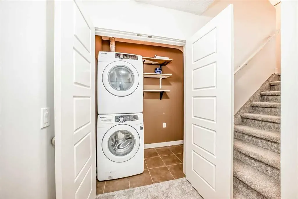 418 Covecreek Circle NE