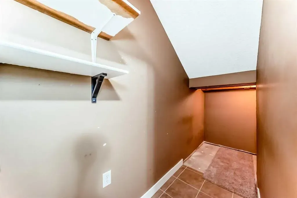 418 Covecreek Circle NE