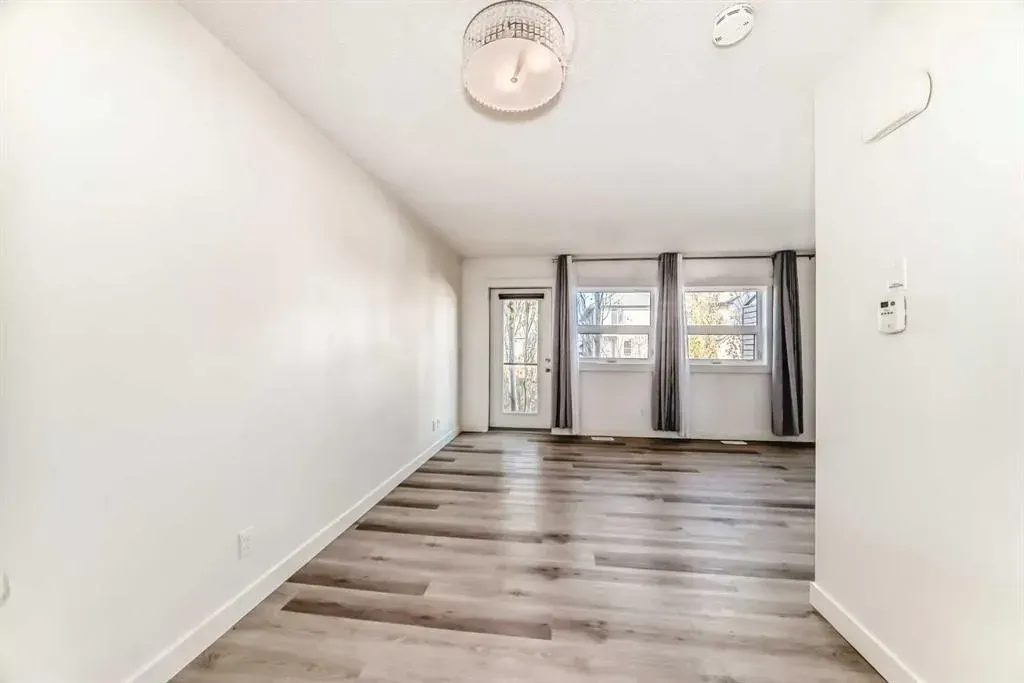 418 Covecreek Circle NE