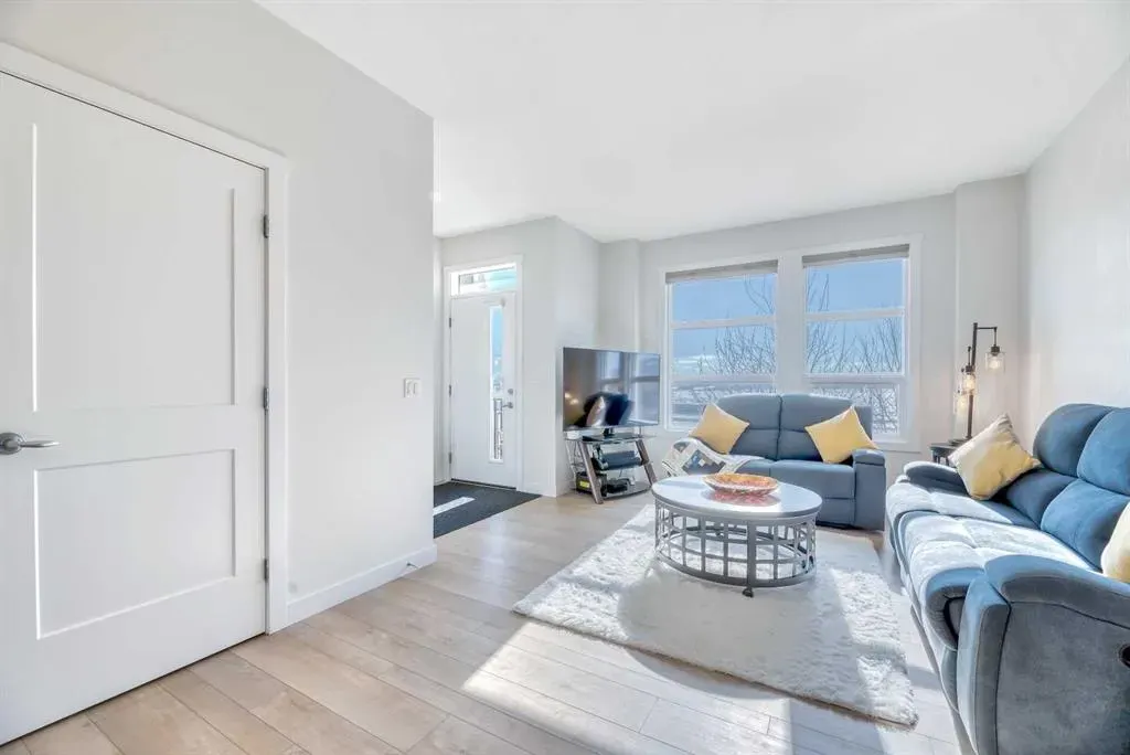 196 Wolf Hollow Park SE