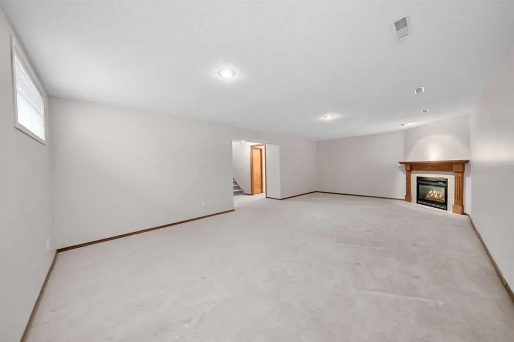 634 Sheep River Mews