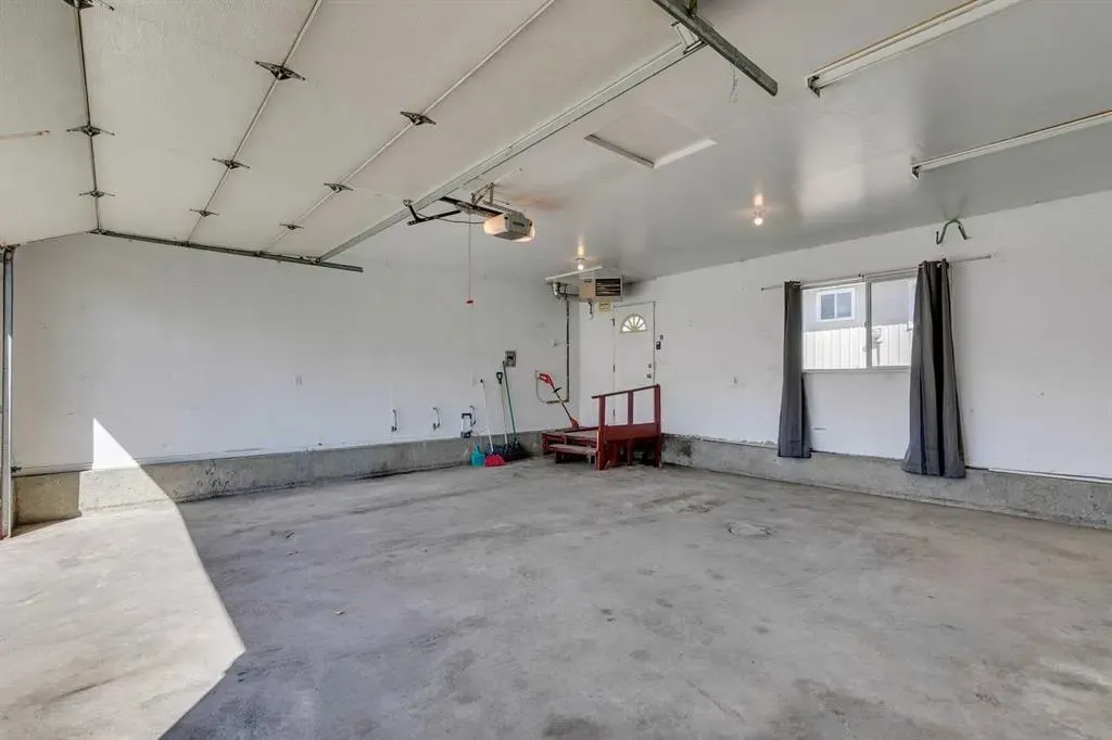 2823 Dover Ridge Drive SE