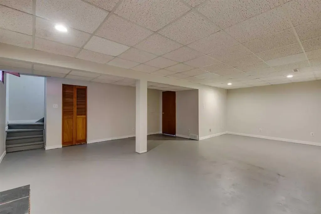 2823 Dover Ridge Drive SE