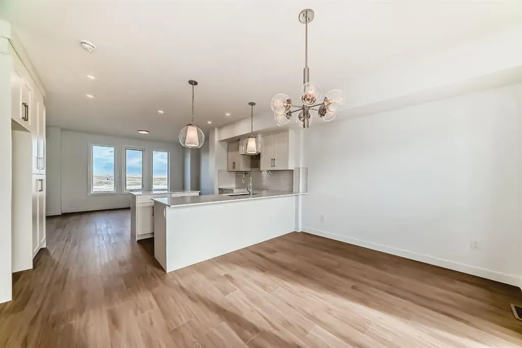 145 Chelsea Mews, #52