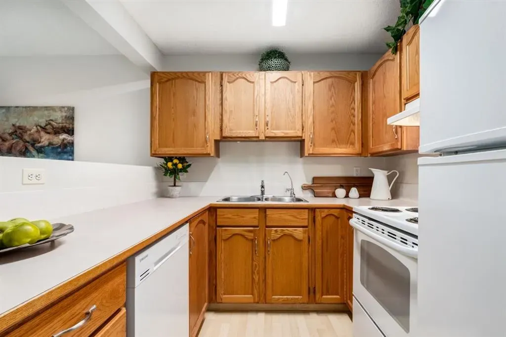 12 Millrise Green SW