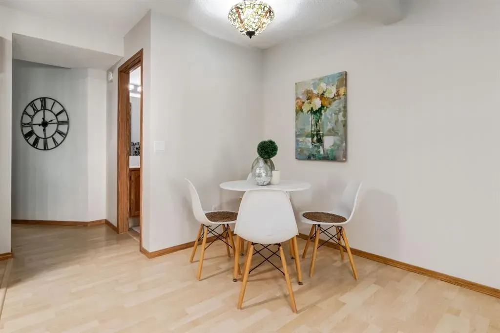 12 Millrise Green SW