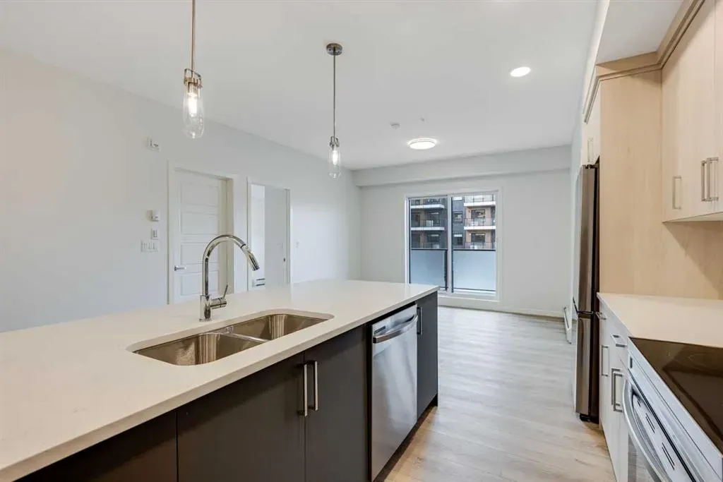 245 Edith Place NW, #207