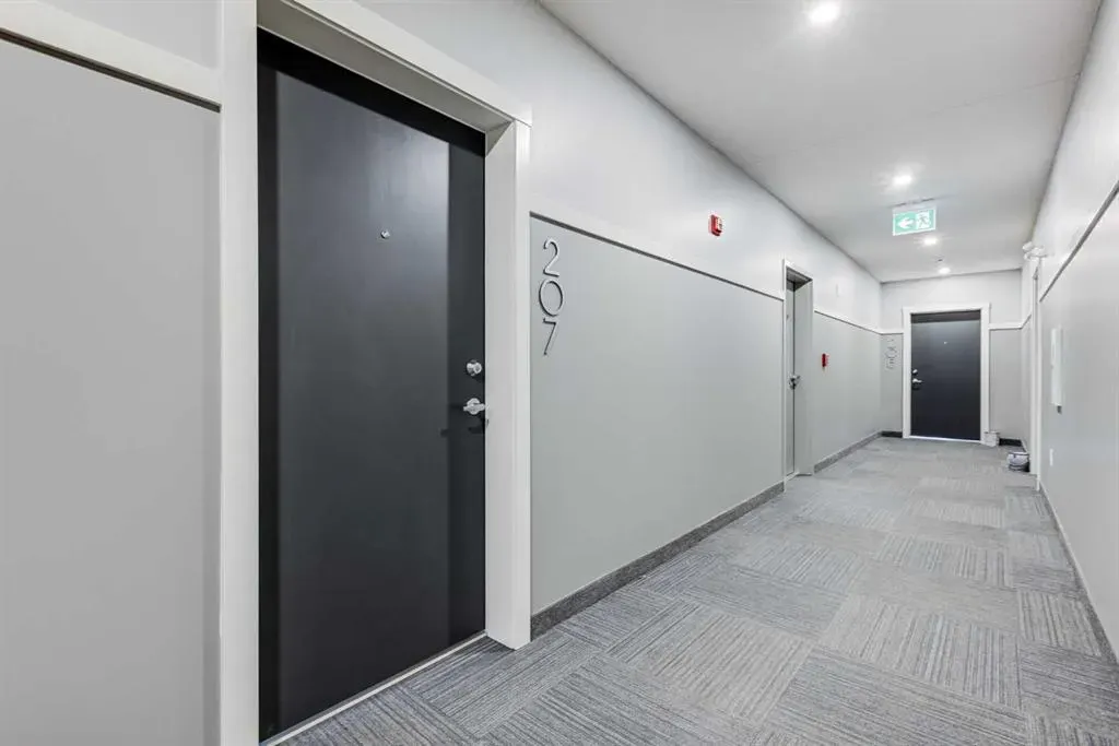 245 Edith Place NW, #207