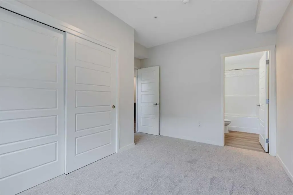 245 Edith Place NW, #207