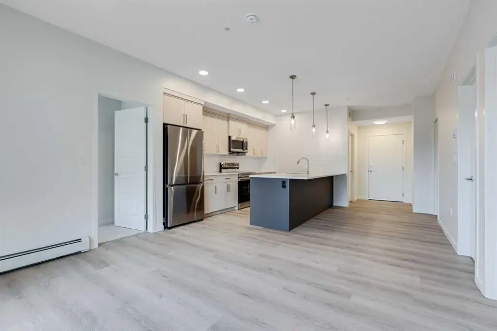 245 Edith Place NW, #207