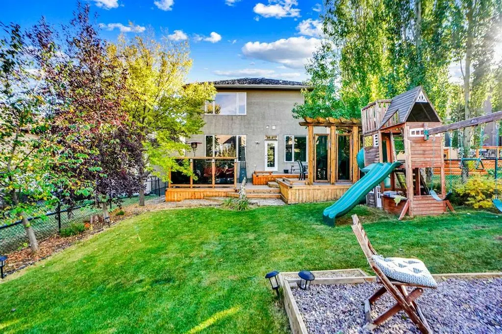 70 Royal Ridge Manor NW