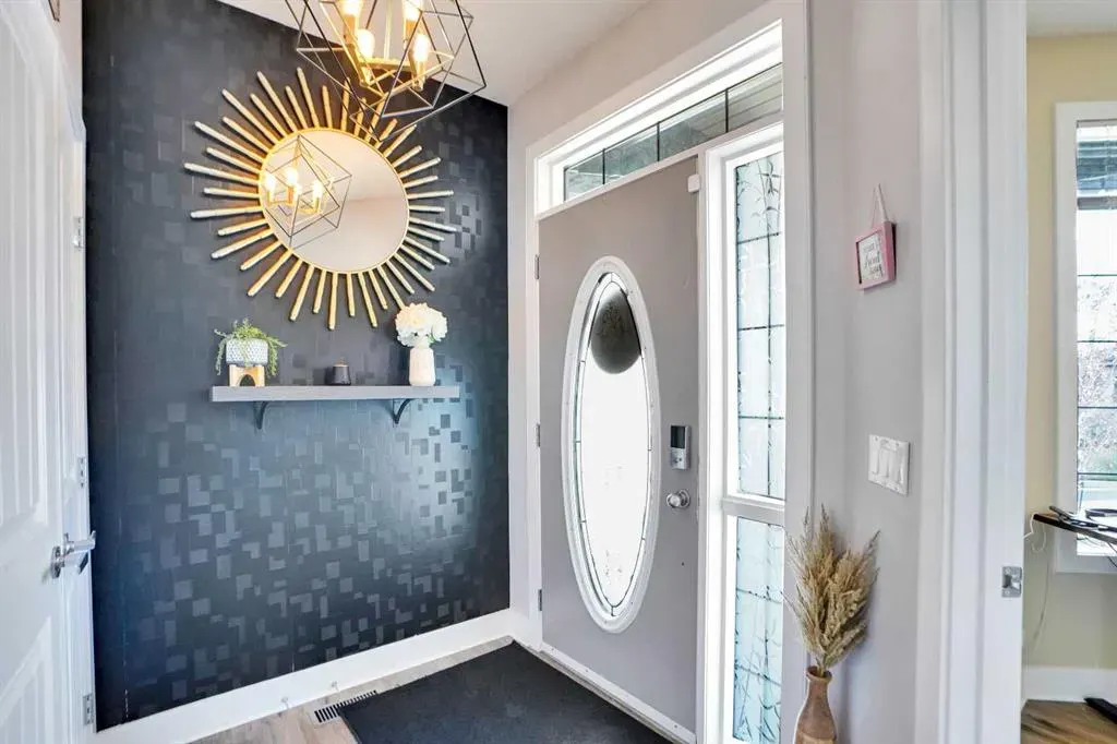 70 Royal Ridge Manor NW