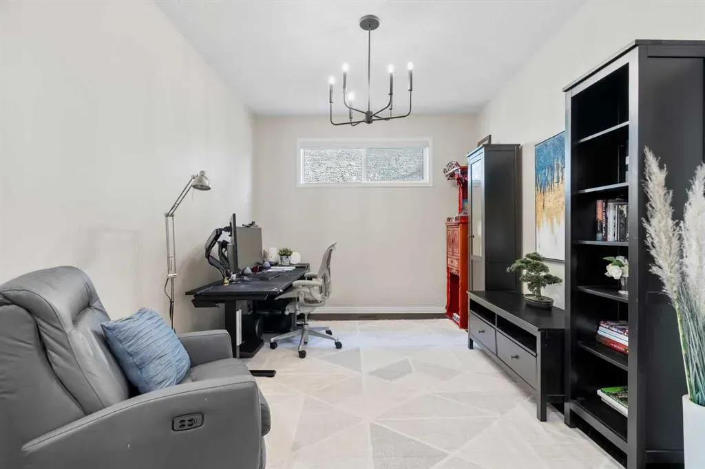 159 Panatella View NW