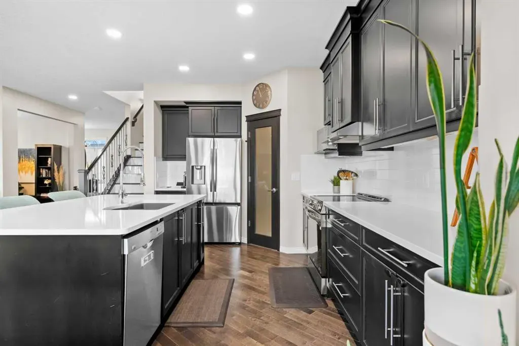 159 Panatella View NW