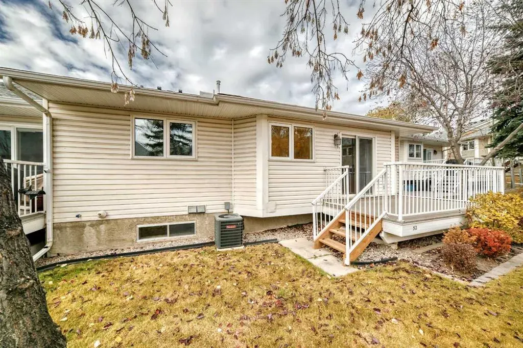 52 Riverview Drive SE