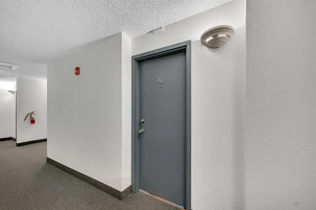 110 20 Avenue NE, #307