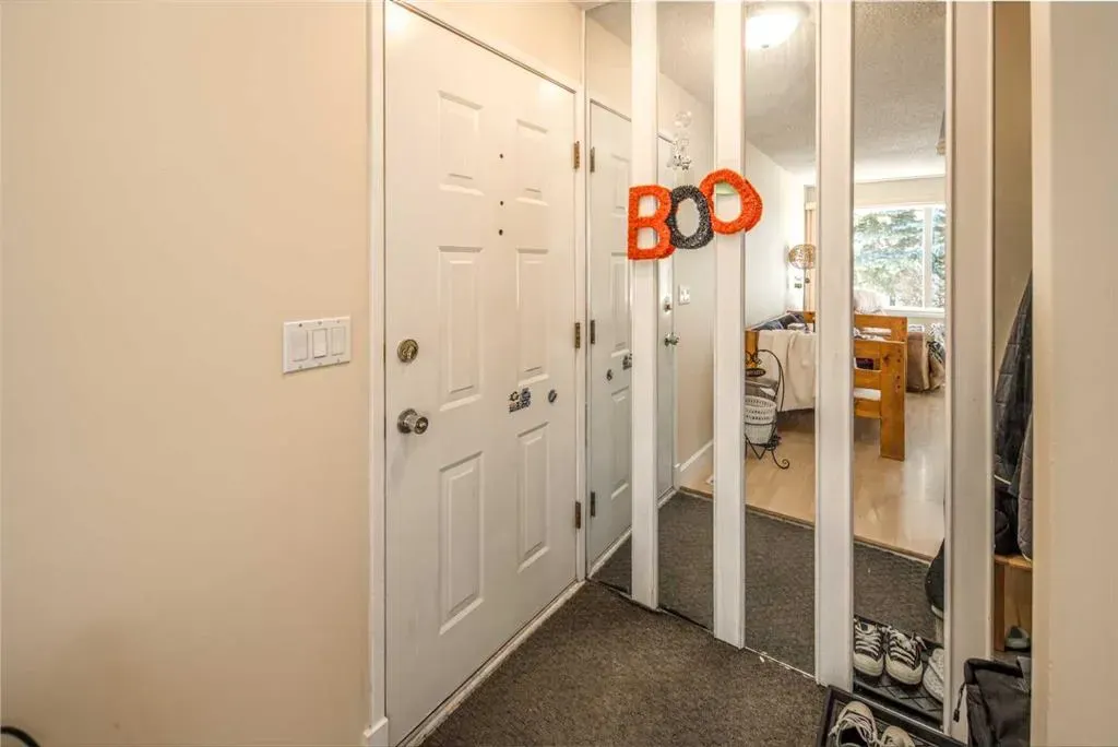 112 Shawmeadows Crescent SW