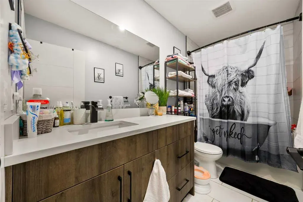 106 Baysprings Gardens SW