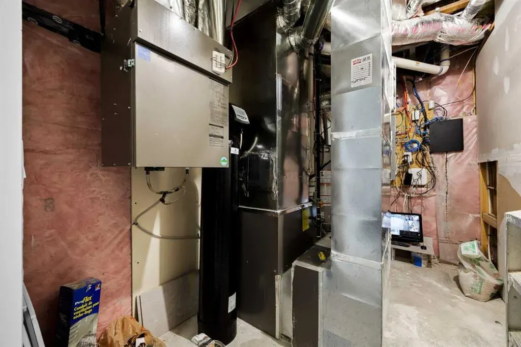 106 Baysprings Gardens SW