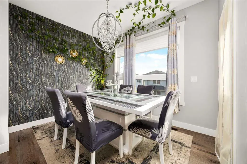 106 Baysprings Gardens SW